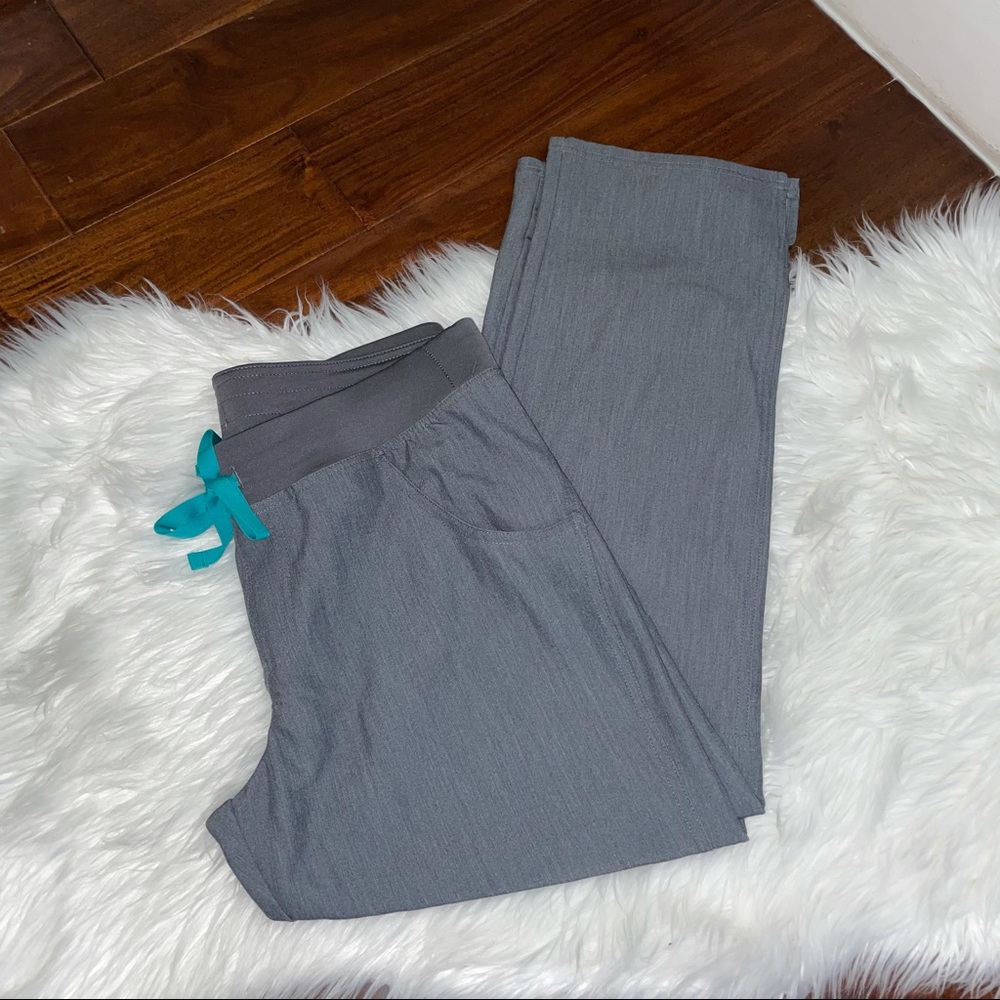 Figs Kade Cargo Scrubs Pant Graphite Size Medium